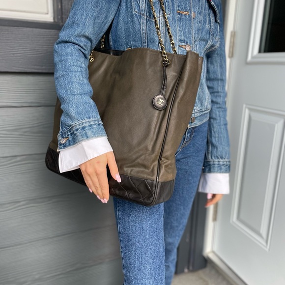 Chanel Brown Leather Tote Bag - Picture 1 of 9